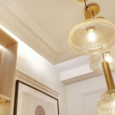 Off Majesti Upper Marais Apartment- Rue Du Faubourg Saint-Martin パリ エクステリア 写真